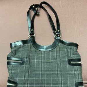 Classic Handbag Shoulder Bag